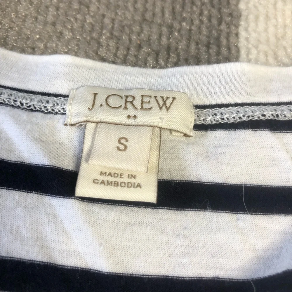 J. Crew Tshirt Small Black White Striped Side Slit Magic Giant Shirt Nautical